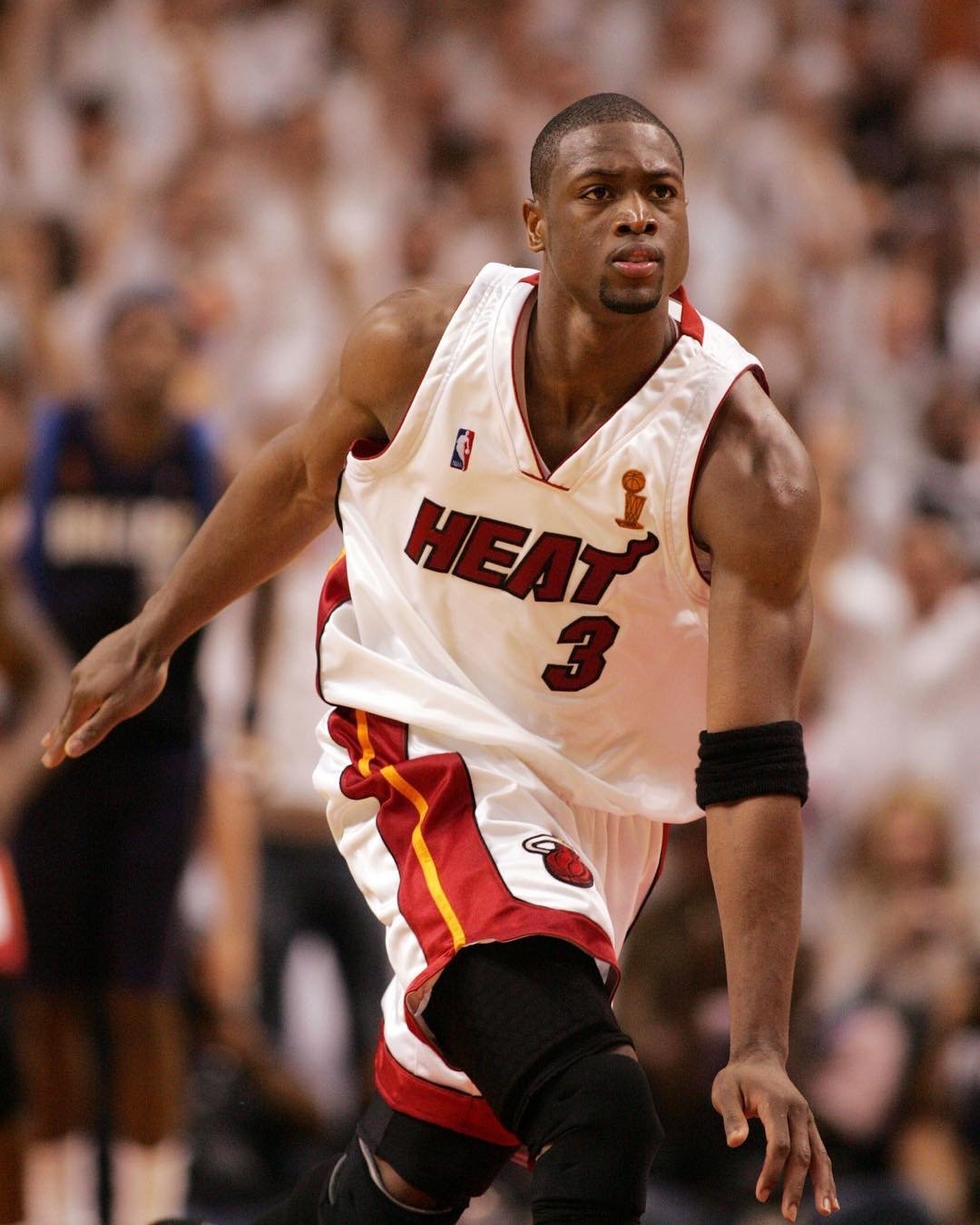 博主：此前长期养伤的国安外援斯帕伊奇正式归队（据博主消息，久伤缺阵的国安外援斯帕伊奇已正式回归球队）