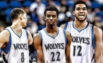 西甲积分榜：巴萨先赛获胜领先皇马4分，马竞两连败暂列第五（西甲最新积分榜：巴萨抢先取胜将对皇马优势扩大至4分，马竞两连败暂居第5）