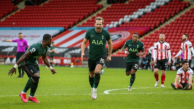 巴萨纪念梅西一队首秀22周年：传奇从这里开始（巴萨致敬梅西一线队首秀22周年：传奇自此启程）