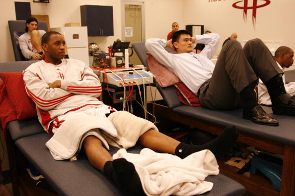 托蒂称赞穆里尼奥：绝对的顶级教练No.1，他为罗马带来冠军（托蒂盛赞穆里尼奥：世界第一的顶级主帅，已为罗马带回冠军）