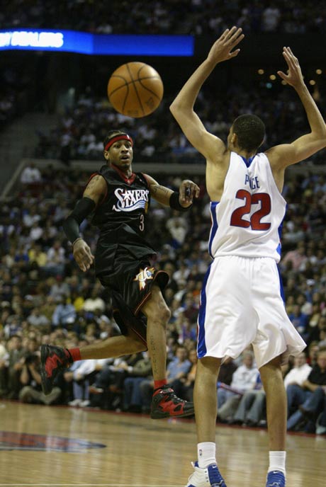 合肥狂风在CBA杯赛中以97-80击败江苏肯帝亚，创NBL首次大胜CBA球队纪录，引发热议。（CBA杯赛：合肥狂风97-80擒江苏肯帝亚，NBL球队首度大比分胜CBA队创纪录引热议）