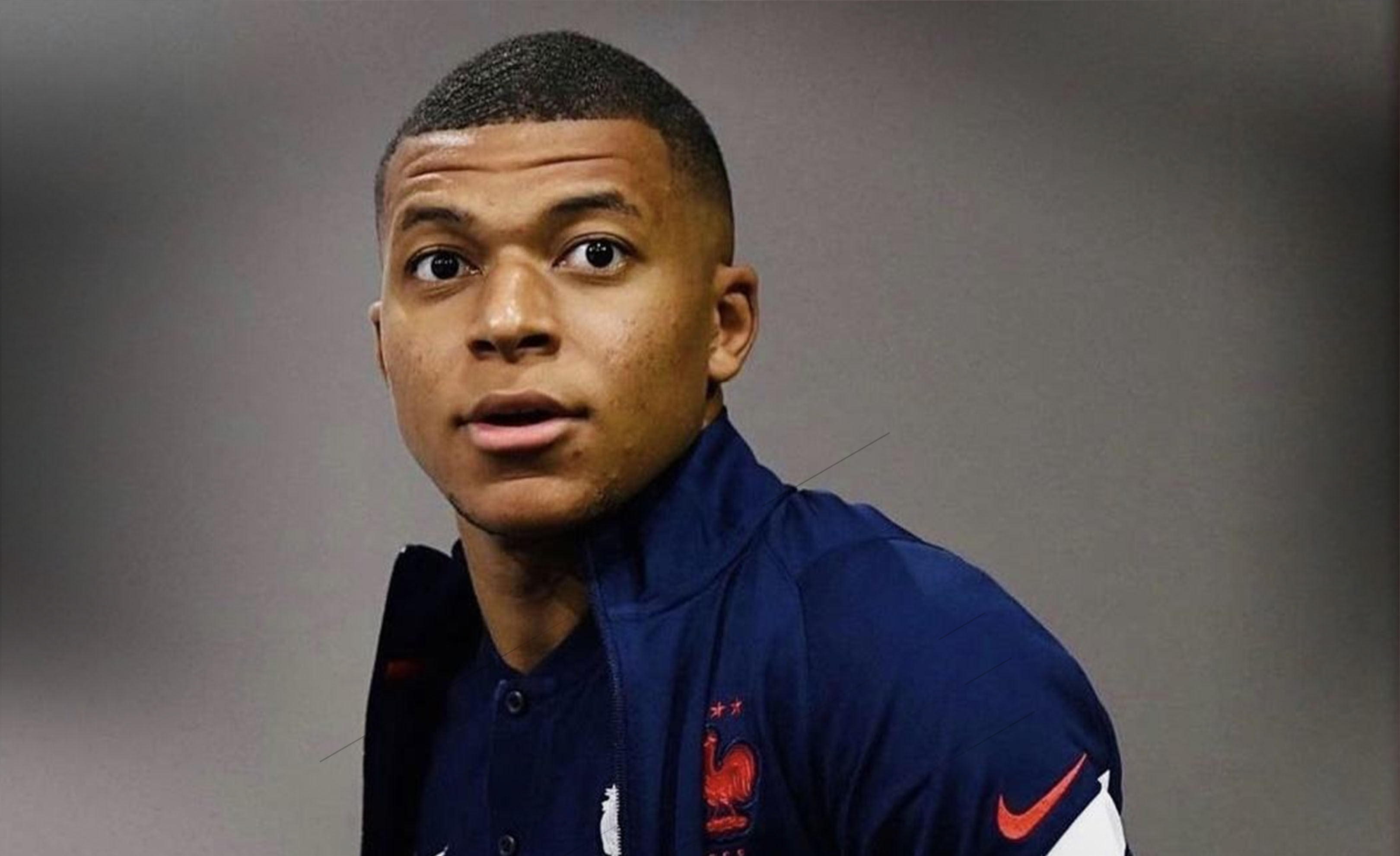 意媒：拜仁天才边锋利契纳或离队，尤文和米兰等队有意争夺（意媒称：拜仁天才边锋利契纳可能离队，尤文、米兰等队有意引进）