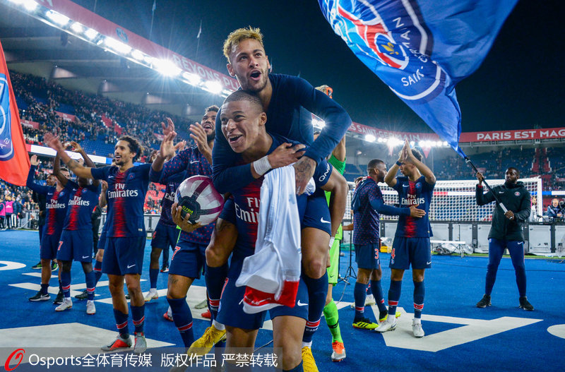 北青：36岁吴曦与上海申花续约1年，将随球队海外拉练（北青：36岁吴曦与申花续约一年 将随队赴海外拉练）