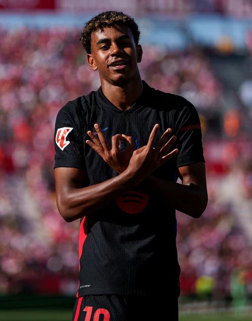 半场战报：巴塞尔1-1阿斯顿维拉，达尼柳克，盖桑破门（半场速报：巴塞尔1-1阿斯顿维拉，达尼柳克与盖桑各建一功）