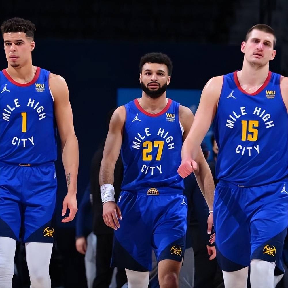 下半场发力！康宁汉姆15中7得到27分4篮板9助攻（后半场爆发，康宁汉姆15投7中砍下27分4篮板9助攻）